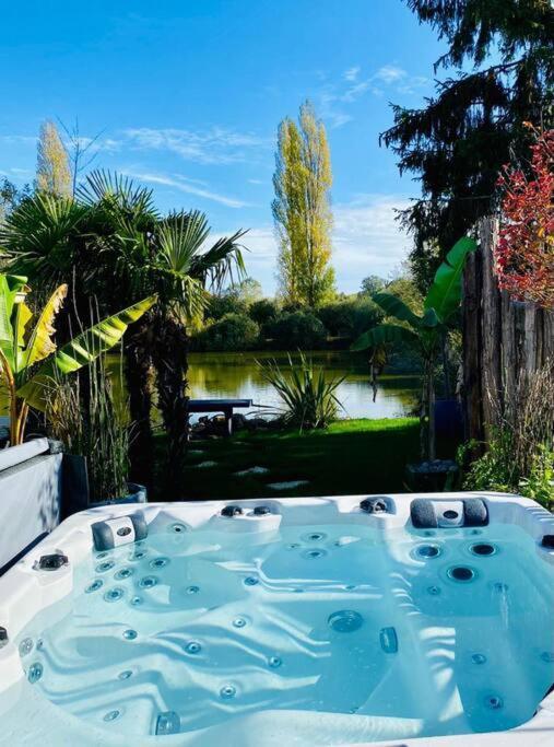 Cottage, Lodge & Spa Prouilly エクステリア 写真