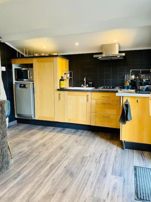 Cottage, Lodge & Spa Prouilly エクステリア 写真