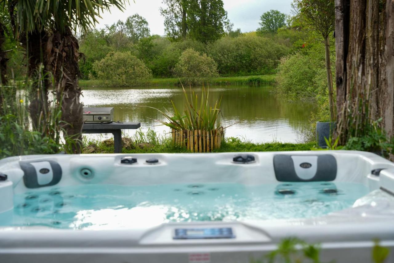 Cottage, Lodge & Spa Prouilly エクステリア 写真